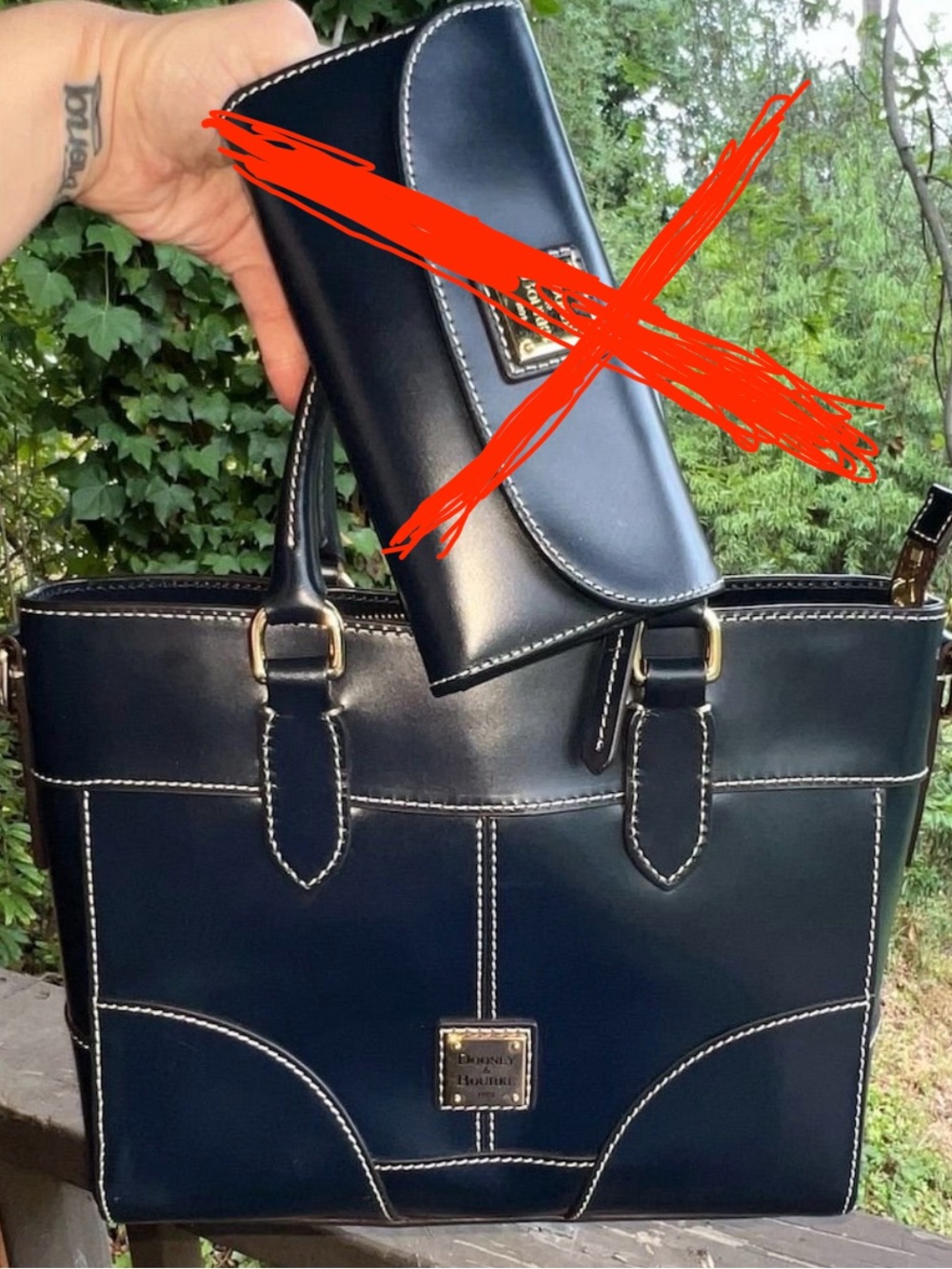 DOONEY & Bourke Navy Blue Selleria Jayne Leather Handbag Gold Hardware AUTHENTIC